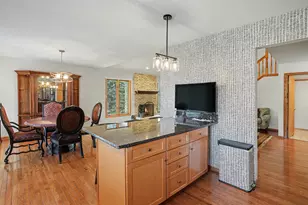 10942 Liz Ln, Orland Park, IL 60467 - Photo 15