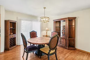 10942 Liz Ln, Orland Park, IL 60467 - Photo 13