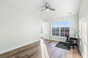 319 S Glendale Ave, Barrington, IL 60010 - Photo 15