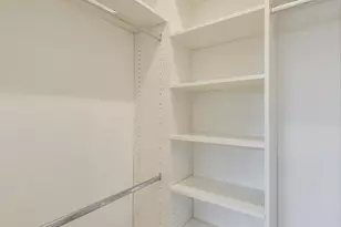 3339 N Ridgeway Ave, Chicago, IL 60618 - Photo 23