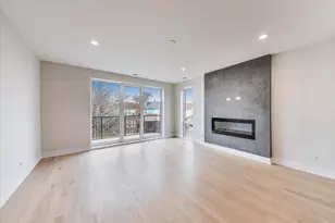 3339 N Ridgeway Ave, Chicago, IL 60618 - Photo 3