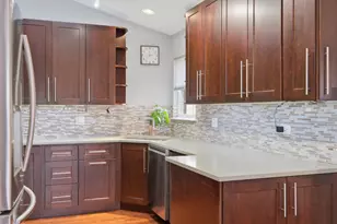 1164 Talbots Ln, Elk Grove Village, IL 60007 - Photo 15