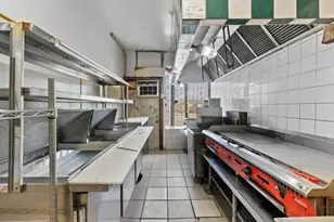 10606 S Torrence Ave, Chicago, IL 60617 - Photo 7