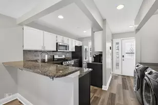 1543 Apple Grove Ln, Westmont, IL 60559 - Photo 5