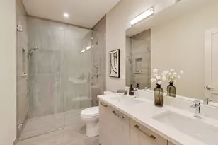 1317 N Western Ave, Chicago, IL 60622 - Photo 13