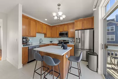 1081 Bartholdi Court, Carol Stream, IL 60188 - Photo 7