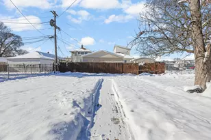 612 S 3rd Ave, Maywood, IL 60153 - Photo 33