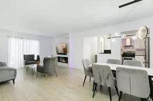 565 Maple Ave, Lisle, IL 60532 - Photo 3