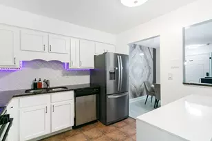 565 Maple Ave, Lisle, IL 60532 - Photo 7