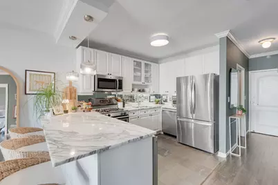 21 W Chestnut Street #1605, Chicago, IL 60610 - Photo 7