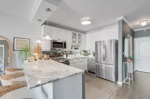 21 W Chestnut St, Chicago, IL 60610 - Photo 7