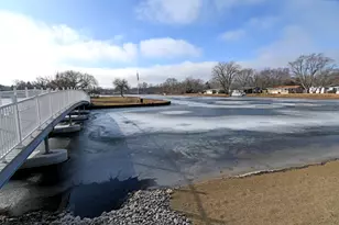 1134 Lakeview Rd, Elgin, IL 60123 - Photo 23