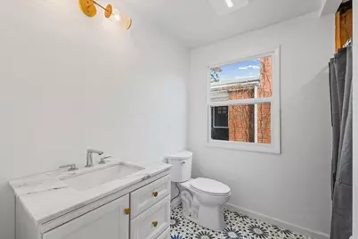 801 W Clark Street, Champaign, IL 61820 - Photo 15