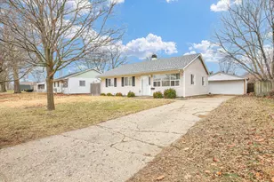 1905 Cynthia Dr, Champaign, IL 61821 - Photo 3