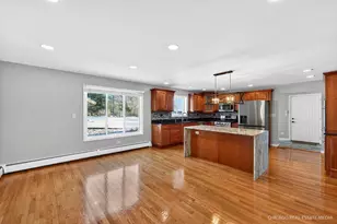 6509 Oak Hill Dr, Richmond, IL 60071 - Photo 9