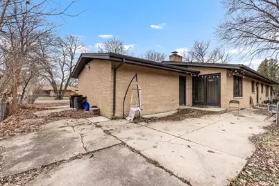 1303 Campus Hills Boulevard, Rockford, IL 61103 - Photo 17