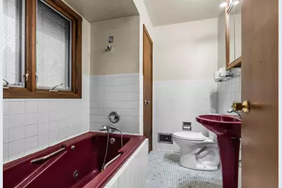 1303 Campus Hills Boulevard, Rockford, IL 61103 - Photo 7