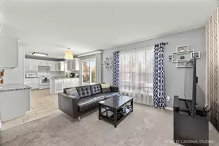 430 Turnbury Ct E, Dekalb, IL 60115 - Photo 5