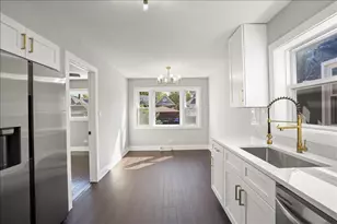 547 E 89th Pl, Chicago, IL 60619 - Photo 11