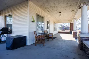 221 NE 3rd St, Hopedale, IL 61747 - Photo 29