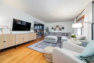 813 Prestwick Pkwy, Rockford, IL 61107 - Photo 11