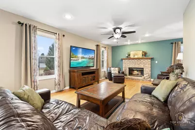 2303 Fox Bluff Lane, Spring Grove, IL 60081 - Photo 17