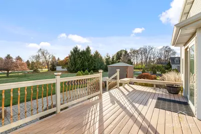 2303 Fox Bluff Lane, Spring Grove, IL 60081 - Photo 19