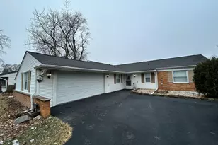 124 Seabury Rd, Bolingbrook, IL 60440 - Photo 1
