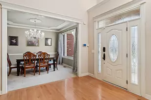 2667 Charter Oak Dr, Aurora, IL 60502 - Photo 3