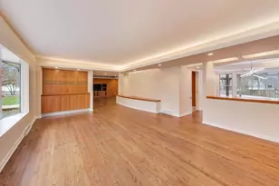 28 Muirwood Dr, Glen Ellyn, IL 60137 - Photo 7