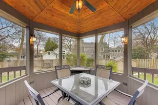 28 Muirwood Dr, Glen Ellyn, IL 60137 - Photo 41