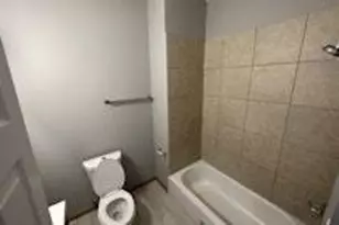 4330 S Dr Martin Luther King Jr Dr, Chicago, IL 60653 - Photo 5