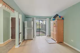 105 W Dover Dr, Mount Prospect, IL 60056 - Photo 11