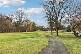 105 W Dover Dr, Mount Prospect, IL 60056 - Photo 37