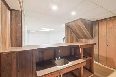 105 W Dover Drive, Mount Prospect, IL 60056 - Photo 17