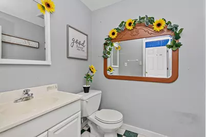 59 S Grove Avenue #LOWER, Elgin, IL 60120 - Photo 13