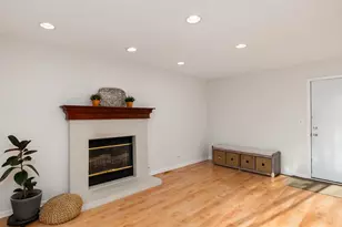 6385 Winstead Ct, Lisle, IL 60532 - Photo 11