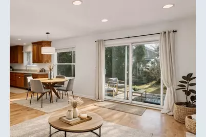 6385 Winstead Court, Lisle, IL 60532 - Photo 9