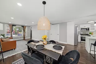 819 E 98th Pl, Chicago, IL 60628 - Photo 9