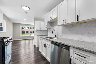 14903 Terrace Ln, Midlothian, IL 60445 - Photo 9