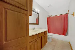 17417 Kedzie Ave, Hazel Crest, IL 60429 - Photo 9