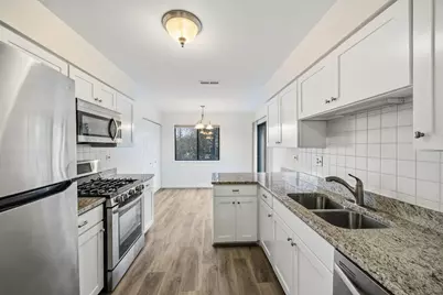 0N024 Ambleside Drive #108, Winfield, IL 60190 - Photo 9