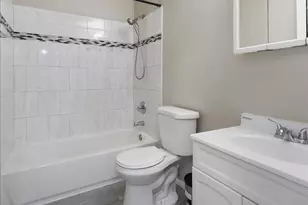 6207 Kit Carson Dr, Hanover Park, IL 60133 - Photo 13