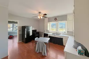 1614 S Carroll Ave, Freeport, IL 61032 - Photo 3