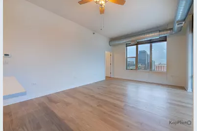 901 W Madison Street #921, Chicago, IL 60607 - Photo 15