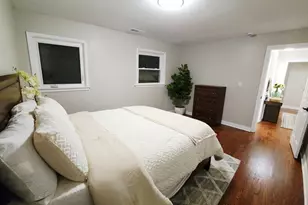 2817 W 100th Pl, Evergreen Park, IL 60805 - Photo 9