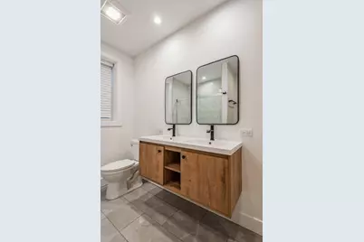 1535 W Estes Avenue #G, Chicago, IL 60626 - Photo 19