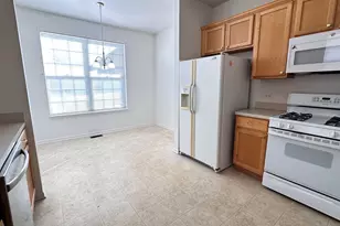 1535 Reserve Ln, Dekalb, IL 60115 - Photo 3