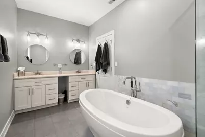 3940 N Christiana Avenue, Chicago, IL 60618 - Photo 23