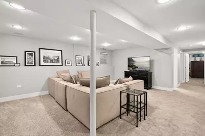 3940 N Christiana Avenue, Chicago, IL 60618 - Photo 31